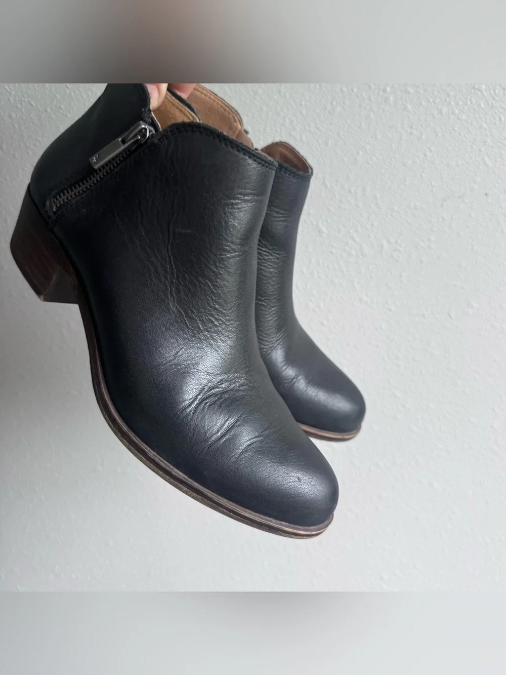 Lucky Brand Women’s Black Leather Ankle Boot with Double Side Zippers 7.5